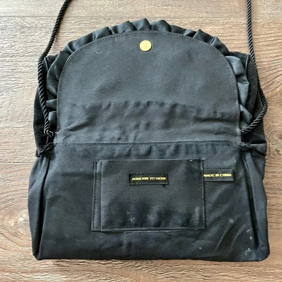 Elegant Black Quilted Women's Bag - Picture 10 of 15